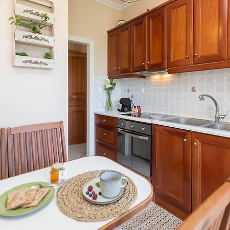 Mélitta Apartman Lixúri